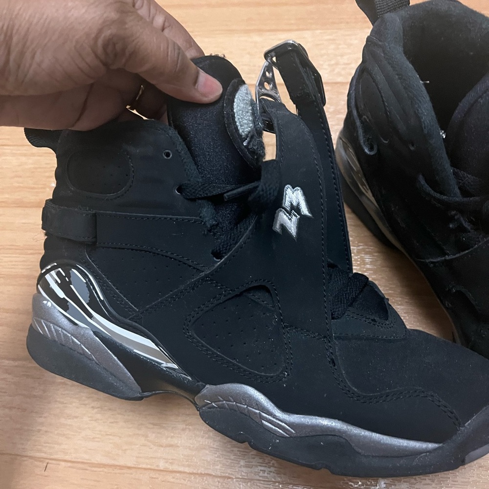 Air Jordan 8 Retro “Bugs Bunny”